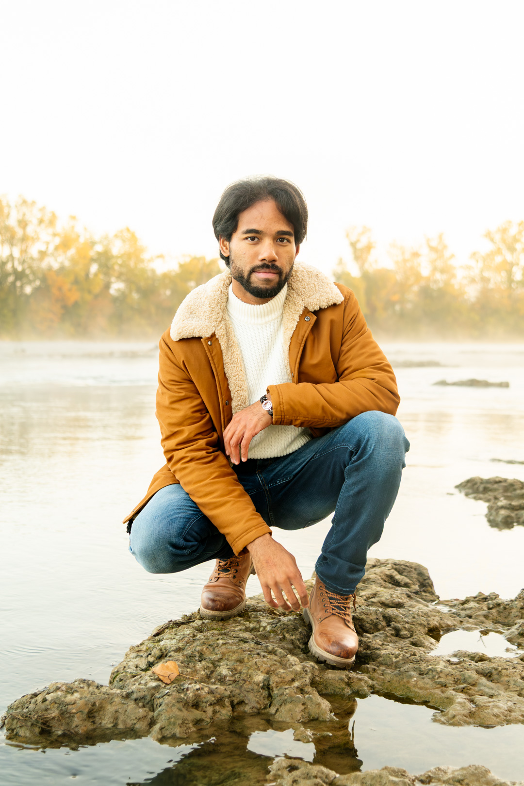 Portrait masculin en extérieur